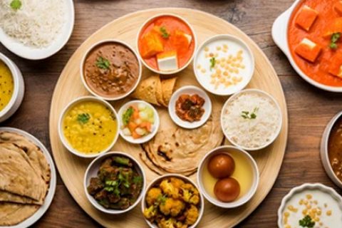 Balanced healthy diet under the supervision of a Nutritionist Balanced healthy diet under the supervision of a Nutritionist